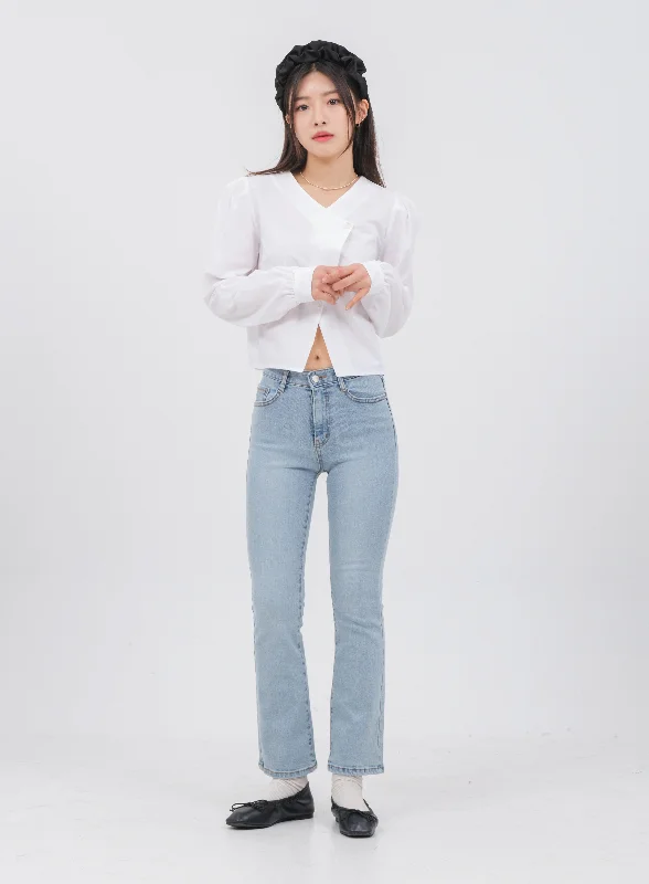 women's denim jeans for a casual FridayBootcut Jeans OM18