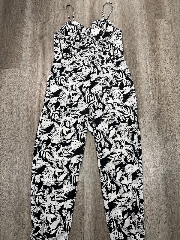 women's jumpsuits for fallJumpsuit By Jessica Simpson In Black & White, Size: L